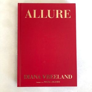 Allure by Diana Vreeland Fashion Book